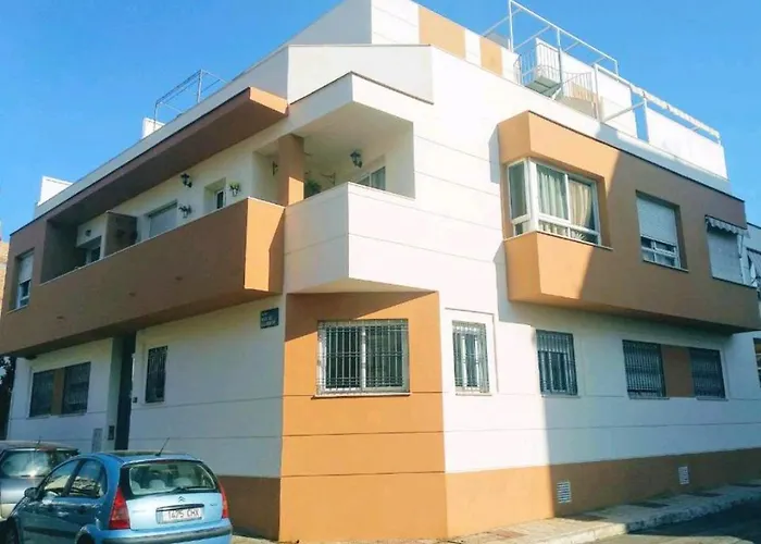 Apartment Modern 80 M² + Balcony *