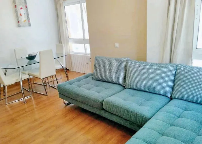Apartment Modern 80 M² + Balcony